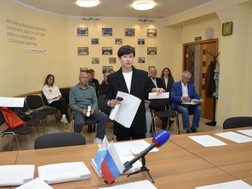 В избирательной комиссии состоялась жеребьевка по распределению бесплатного эфирного времени для предвыборной агитации на выборах депутатов Законодательного Собрания Камчатского края В избирательной комиссии состоялась жеребьевка по распределению бесплатного эфирного времени для предвыборной агитации на выборах депутатов Законодательного Собрания Камчатского края