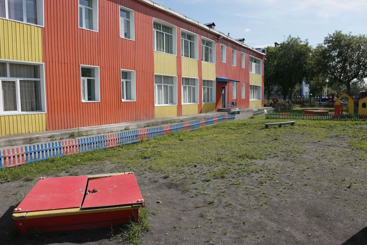 В детском саду № 56 Петропавловска-Камчатского обновляют уличную игровую зону — работы завершат к 1 сентября В детском саду № 56 Петропавловска-Камчатского обновляют уличную игровую зону — работы завершат к 1 сентября