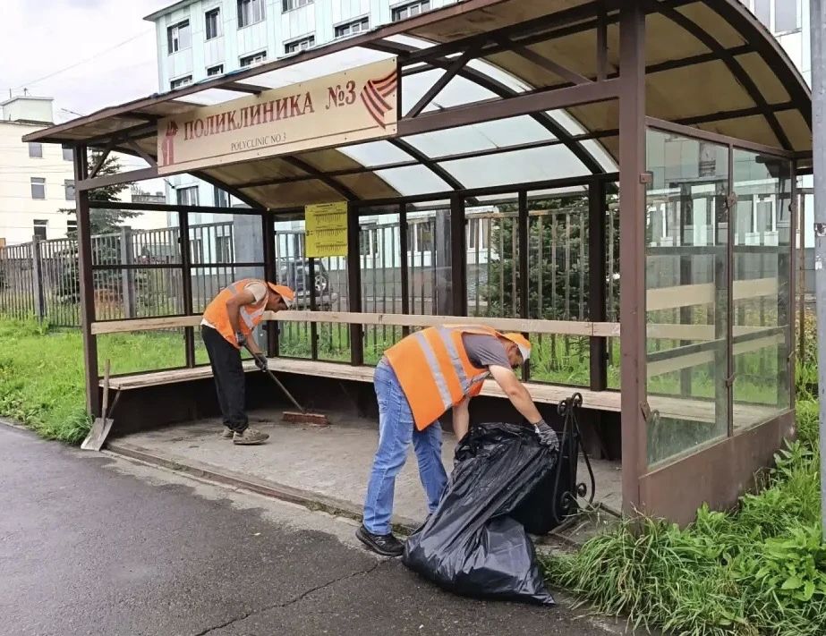 Город день за днем. 21 августа 2026 года Продолжаются работы по содержанию городских территорий В ночное время проведены работы по уборке газонов и тротуаров на ул. Пограничная и пр. 50 лет Октября Город день за днем. 21 августа 2026 года Продолжаются работы по содержанию городских территорий В ночное время проведены работы по уборке газонов и тротуаров на ул. Пограничная и пр. 50 лет Октября
