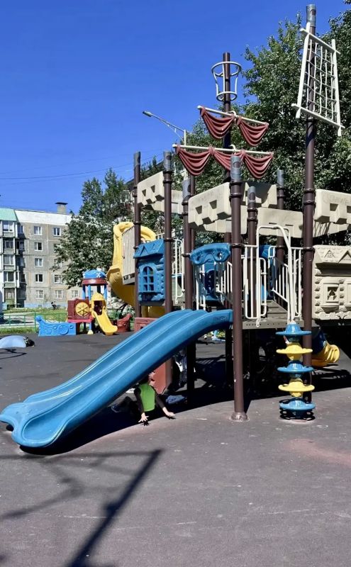 Общественная палата проверила детские площадки краевой столицы Общественная палата проверила детские площадки краевой столицы