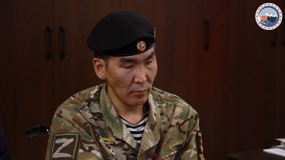 Сергей Меркулов поставил задачу заасфальтировать территорию протезного центра «Протект» в этом году Сергей Меркулов поставил задачу заасфальтировать территорию протезного центра «Протект» в этом году