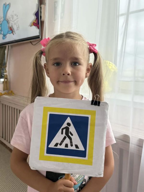 В столице Камчатки будущие первоклассники принятии участие в акции «Шагаю безопасно» В столице Камчатки будущие первоклассники принятии участие в акции «Шагаю безопасно»
