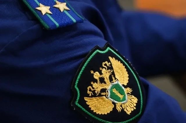 Травмы, кровоизлияние: молодая мать истязала 4-летнюю дочь