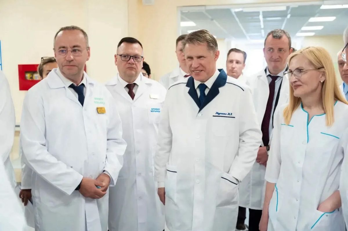 Михаил Мурашко: Более 8 млрд рублей предусмотрено на модернизацию первичного звена здравоохранения в Камчатском крае до 2030 года Михаил Мурашко: Более 8 млрд рублей предусмотрено на модернизацию первичного звена здравоохранения в Камчатском крае до 2030 года