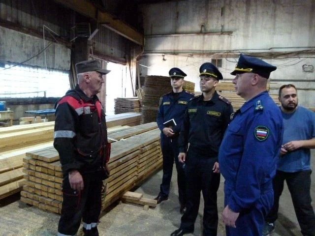 Заместитель прокурора региона Евгений Пауль провел выездную проверку соблюдения прав лиц, содержащихся в ФКУ ИК-6 УФСИН России по Камчатскому краю Заместитель прокурора региона Евгений Пауль провел выездную проверку соблюдения прав лиц, содержащихся в ФКУ ИК-6 УФСИН России по Камчатскому краю