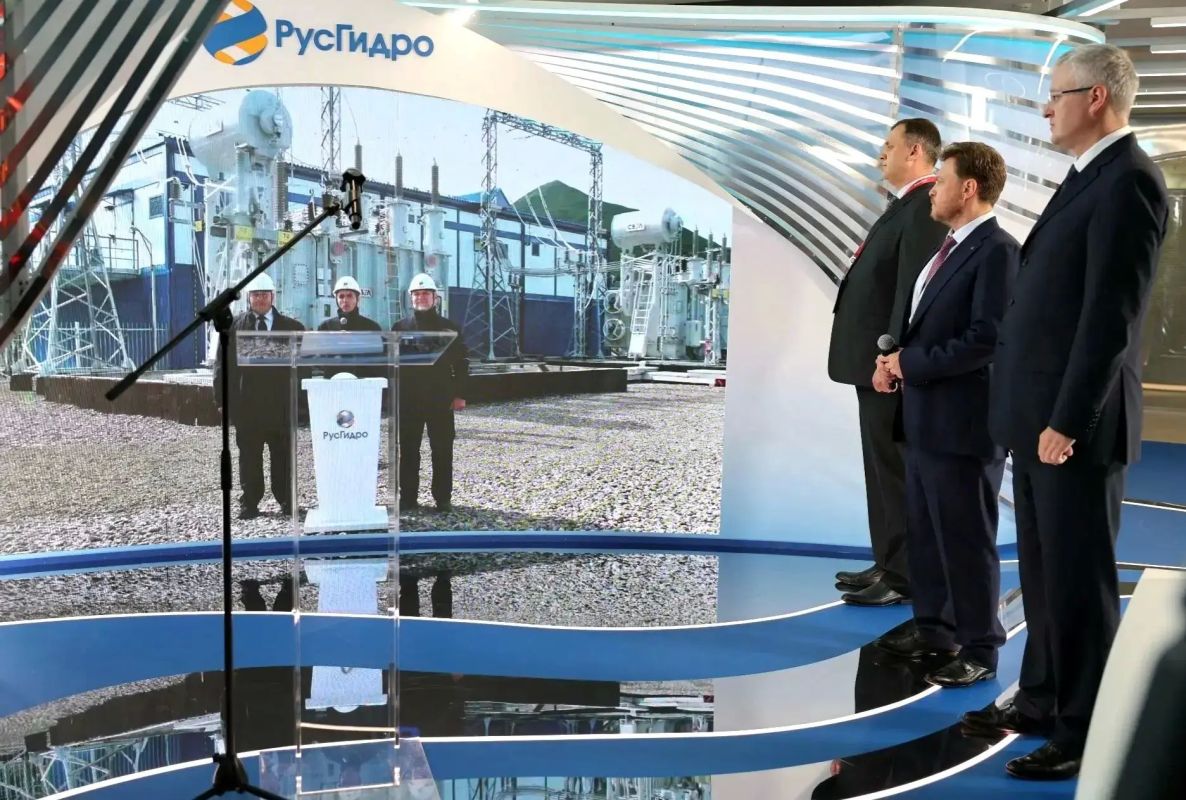 РусГидро построило и ввело в работу в Камчатском крае подстанцию 110 кВ и линию электропередачи 110 кВ протяжённостью 47 км. Новая инфраструктура обеспечит надёжное электроснабжение рекреационного комплекса «Парк «Три...