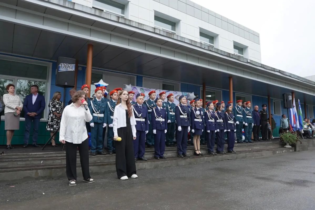 Школе №2 в Мильково присвоили имя кавалера ордена Мужества Евгения Шевченко Школе №2 в Мильково присвоили имя кавалера ордена Мужества Евгения Шевченко
