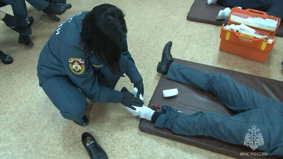 Личный состав ГУ МЧС России по Камчатскому краю совершенствует навыки оказания первой помощи Личный состав ГУ МЧС России по Камчатскому краю совершенствует навыки оказания первой помощи