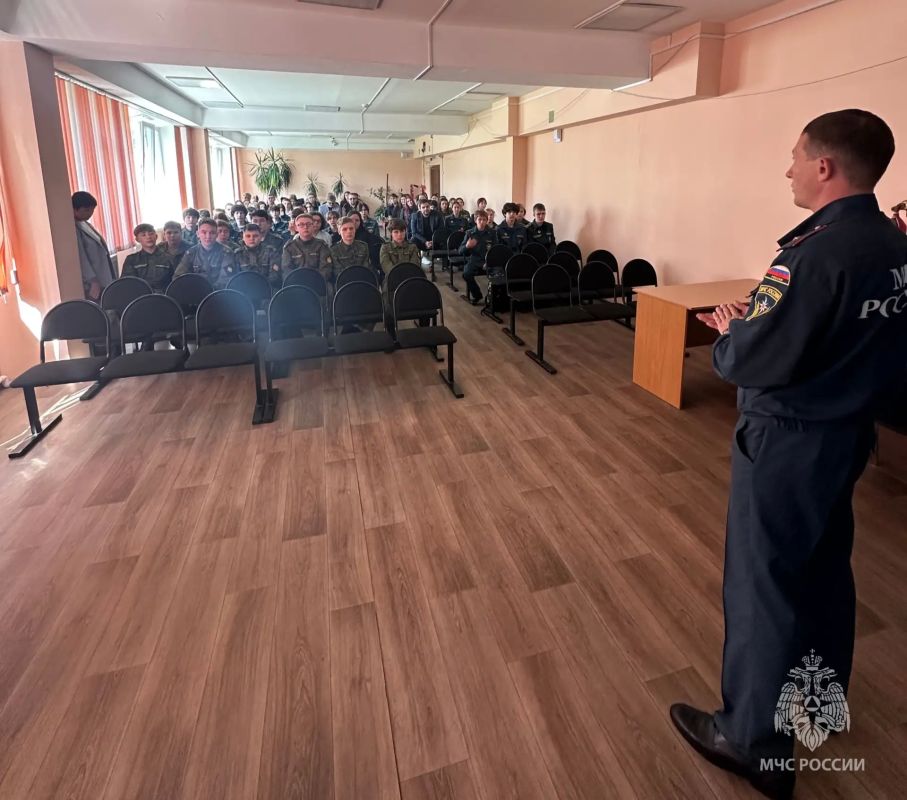 Тренировка по эвакуации на случай пожара прошла в СОШ №28 имени Кирдищева Тренировка по эвакуации на случай пожара прошла в СОШ №28 имени Кирдищева