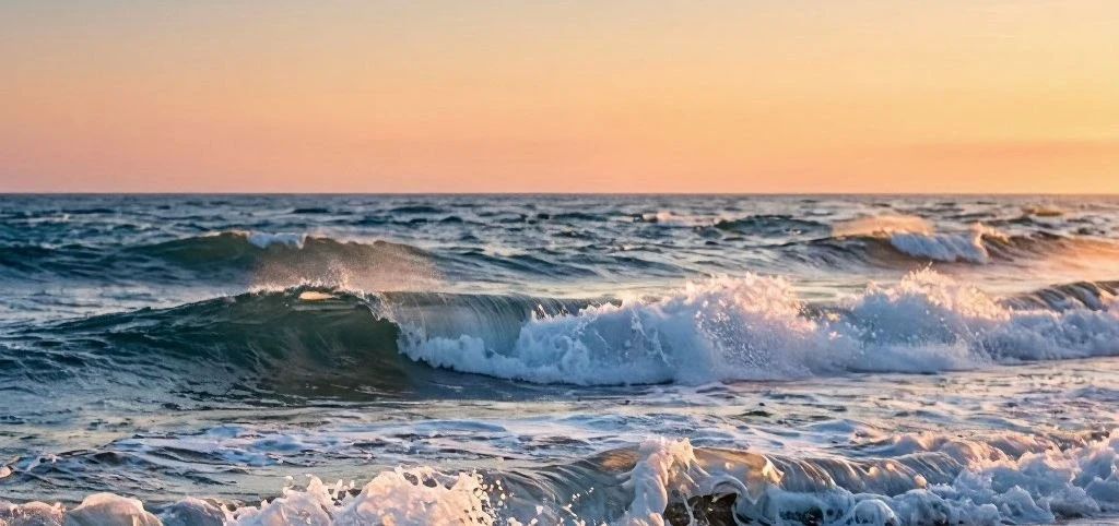 На побережье Камчатки ожидают переливание песчаных кос морской водой