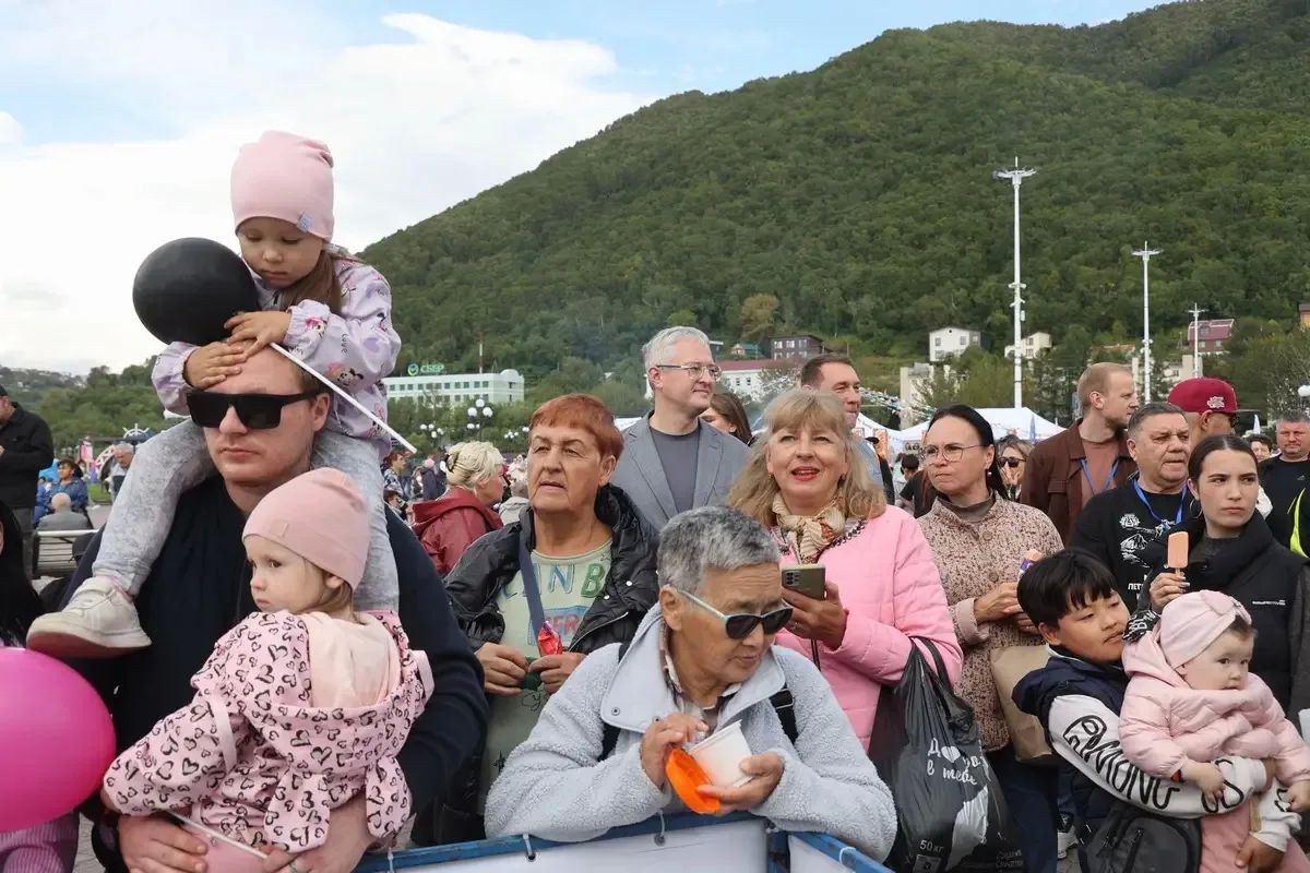 Жители Петропавловска с размахом празднуют День города Жители Петропавловска с размахом празднуют День города