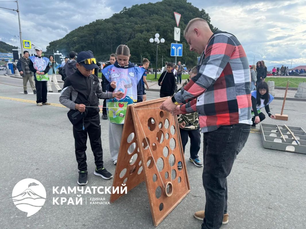 Арт-бульвар, кавер-группы: Петропавловск отмечает День города Арт-бульвар, кавер-группы: Петропавловск отмечает День города