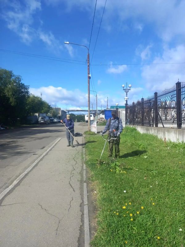 Город день за днем. . 16 сентября 2026 года В ПетропавловскеКамчатском продолжается комплекс мероприятий по содержанию городских территорий Город день за днем. . 16 сентября 2026 года В ПетропавловскеКамчатском продолжается комплекс мероприятий по содержанию городских территорий