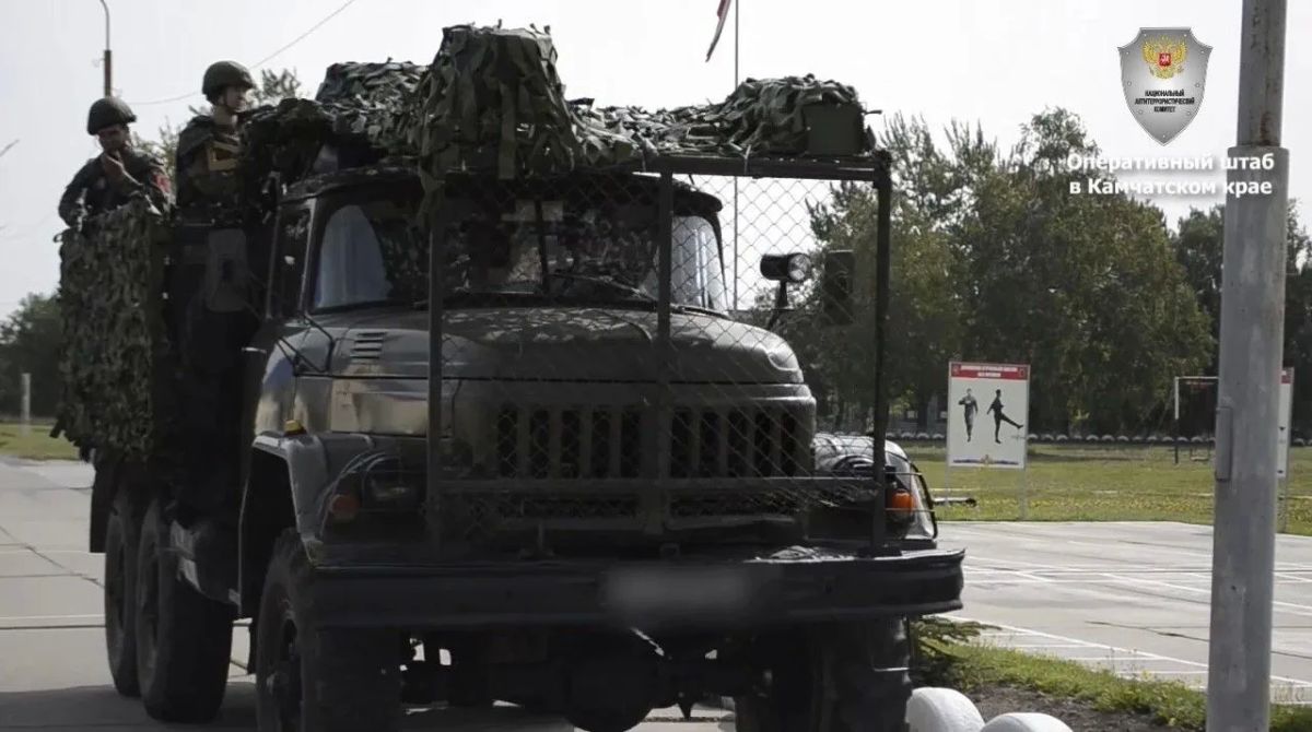 На Камчатке отработали отражение атаки на военный аэродром На Камчатке отработали отражение атаки на военный аэродром