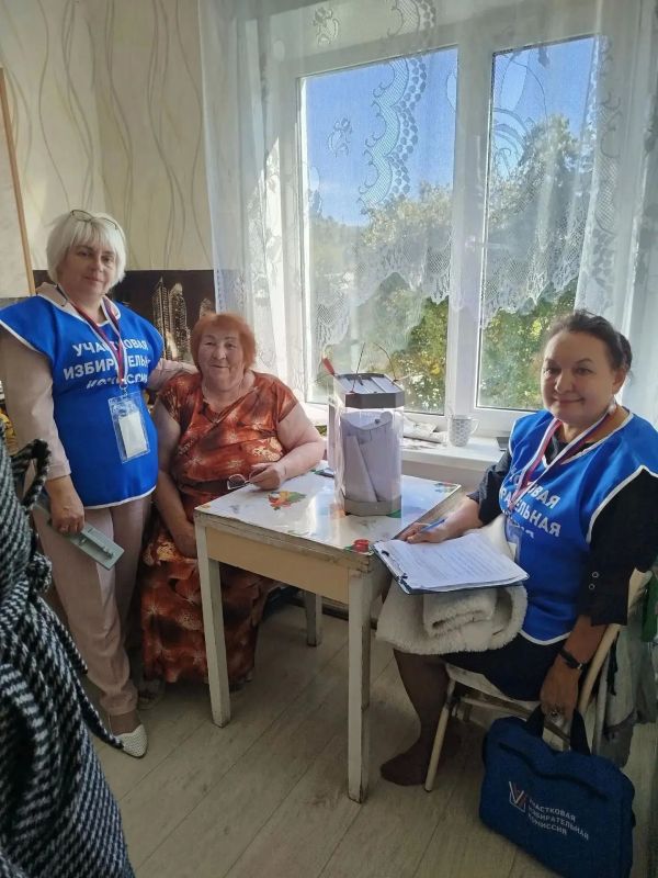 Голосования на дому. В Камчатском крае продолжается прием заявлений для голосования на дому Голосования на дому. В Камчатском крае продолжается прием заявлений для голосования на дому