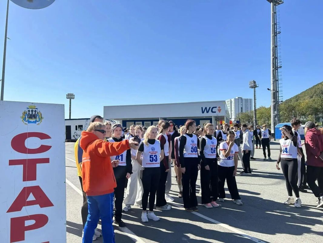 Камчатские студенты определили сильнейших в легкоатлетическом забеге Камчатские студенты определили сильнейших в легкоатлетическом забеге
