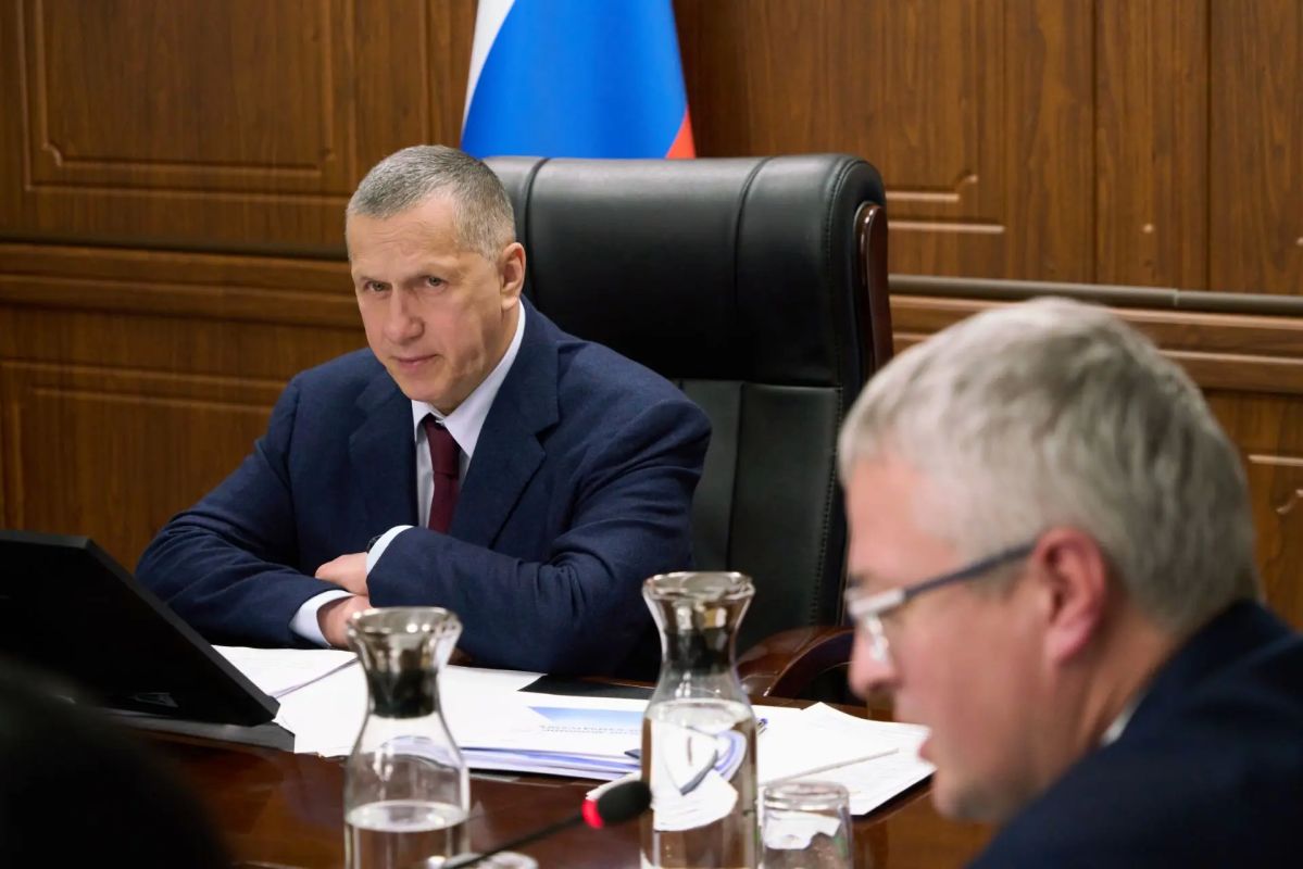Владимир Солодов: Работа Камчатки получила высокую оценку: строится жилье, ремонтируются дороги, запускаются новые производства и создаются рабочие места для жителей Владимир Солодов: Работа Камчатки получила высокую оценку: строится жилье, ремонтируются дороги, запускаются новые производства и создаются рабочие места для жителей