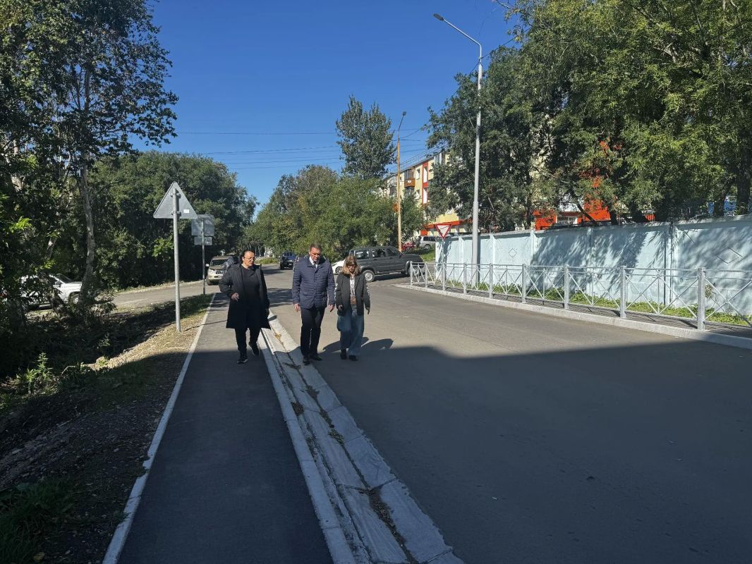 Глава города Андрей Воровский: Безопасные маршруты к социальным объектам остаются безусловным приоритетом в планировании благоустройства