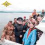 #ХорошихВыходных желают вам сотрудники Камчатского линейного отдела МВД России на транспорте вместе с группой счастливых туристов