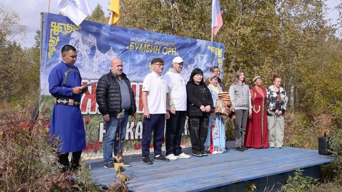 Владимир Агеев принял участие в этноспортивном празднике «Джангариада» Владимир Агеев принял участие в этноспортивном празднике «Джангариада»