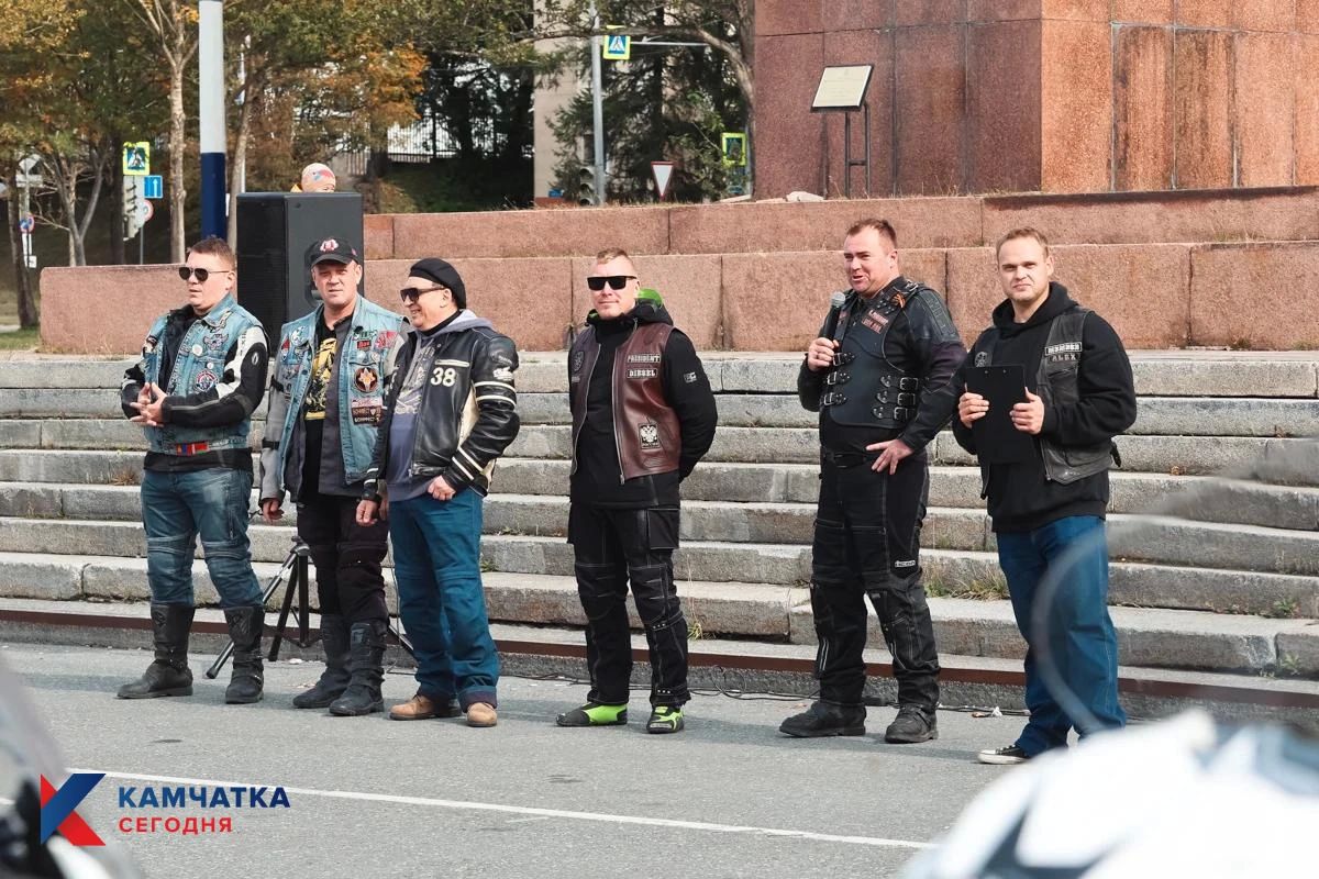 Камчатка заглушила моторы до весны Камчатка заглушила моторы до весны