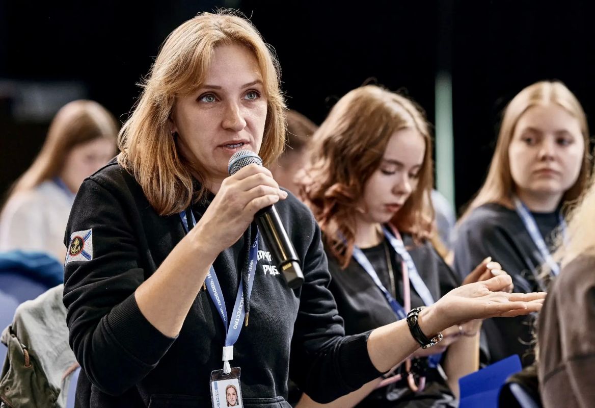 Надежда Гоголева вошла в число лучших участников образовательной программы «Единые: концепция и форма»