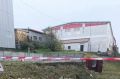 Опасный штырь, на который упал мальчик, до сих пор не убран