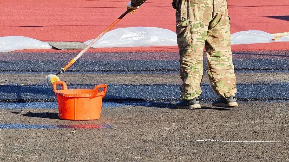 Модернизация стадиона «Строитель» в Елизове выходит на финишную прямую Модернизация стадиона «Строитель» в Елизове выходит на финишную прямую