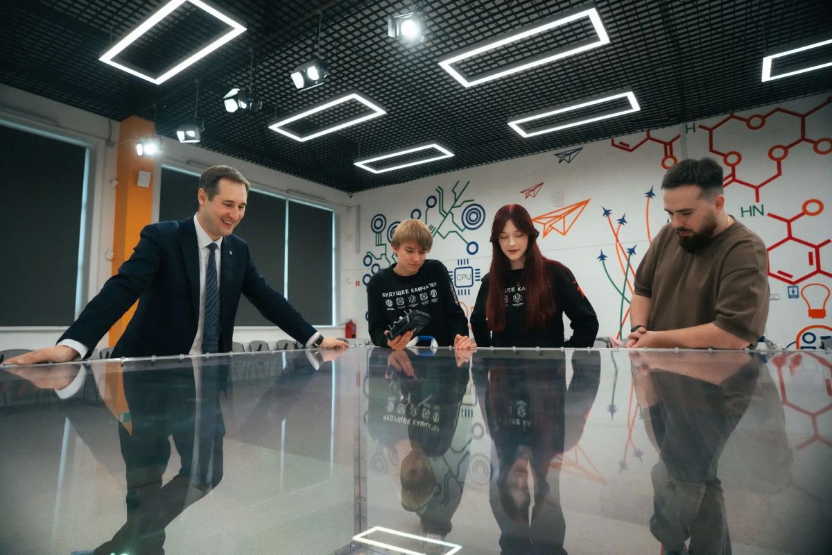 Камчатка болеет за своих на «Битве роботов»!