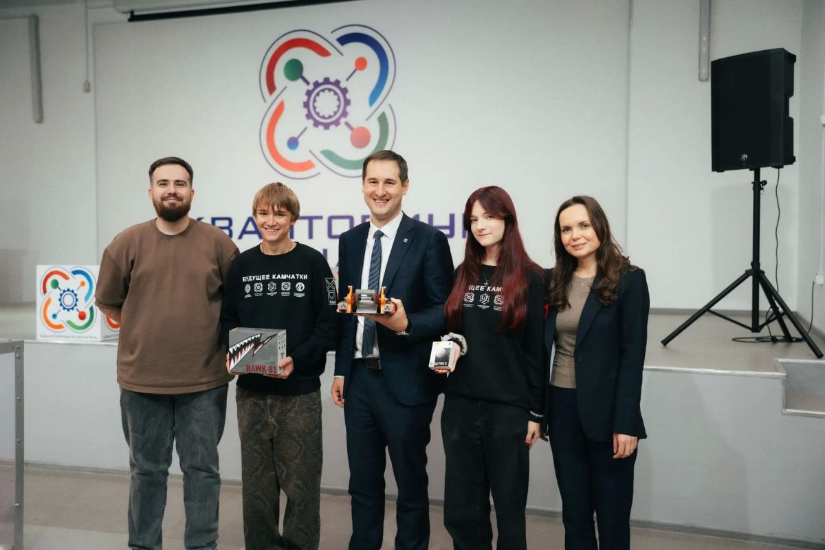 Камчатка болеет за своих на «Битве роботов»! Камчатка болеет за своих на «Битве роботов»!