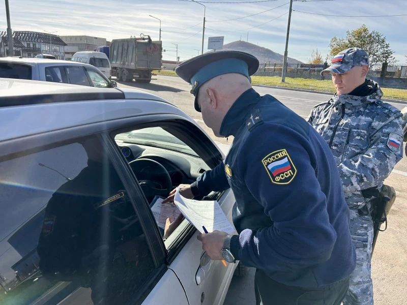 На Камчатке приставы арестовали автомобили должников в ходе рейда