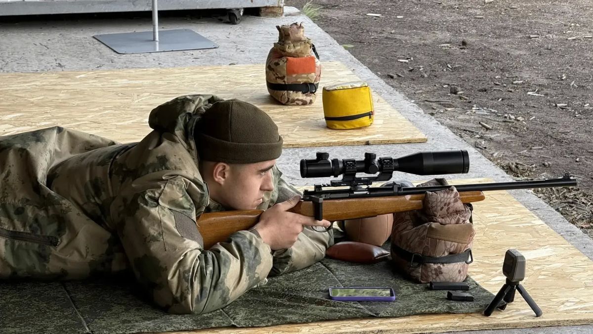 Камчатские школьники участвуют в турнире по высокоточной стрельбе Камчатские школьники участвуют в турнире по высокоточной стрельбе