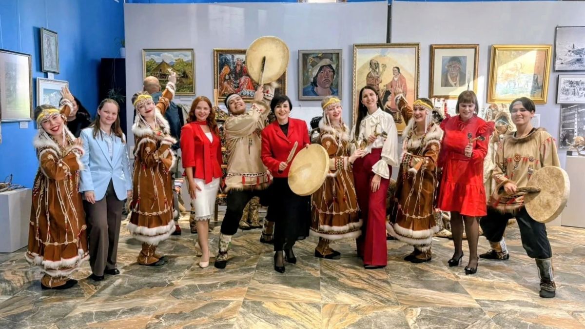 В Вязьме открылась выставка «Амто, Корякия!» В Вязьме открылась выставка «Амто, Корякия!»