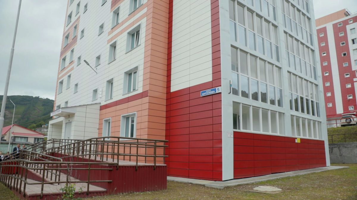 Камчатского застройщика оштрафовали почти на миллион рублей за брак в новостройке