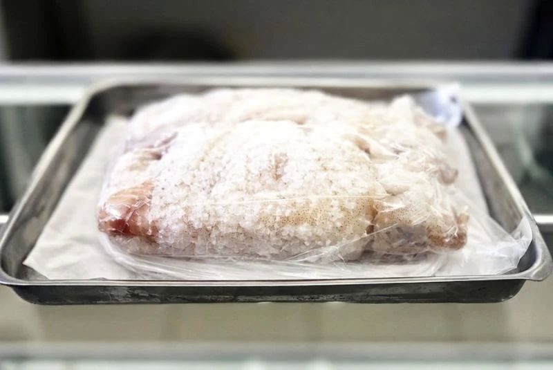 В мороженом кальмаре на Камчатке паразитов не обнаружили