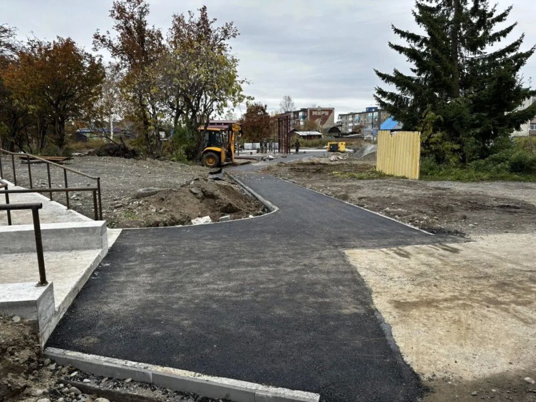 В Милькове завершается благоустройство парка на проспекте Космонавтов
