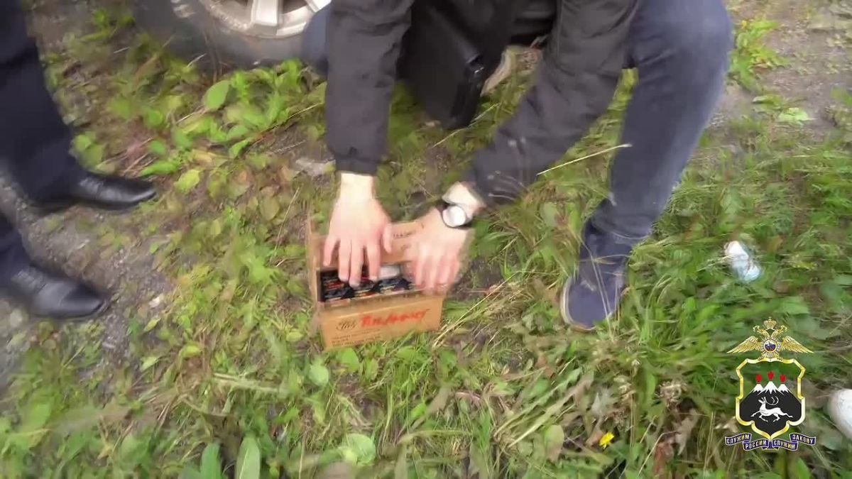В Петропавловске-Камчатском сотрудники полиции пресекли незаконный сбыт огнестрельного оружия и боеприпасов