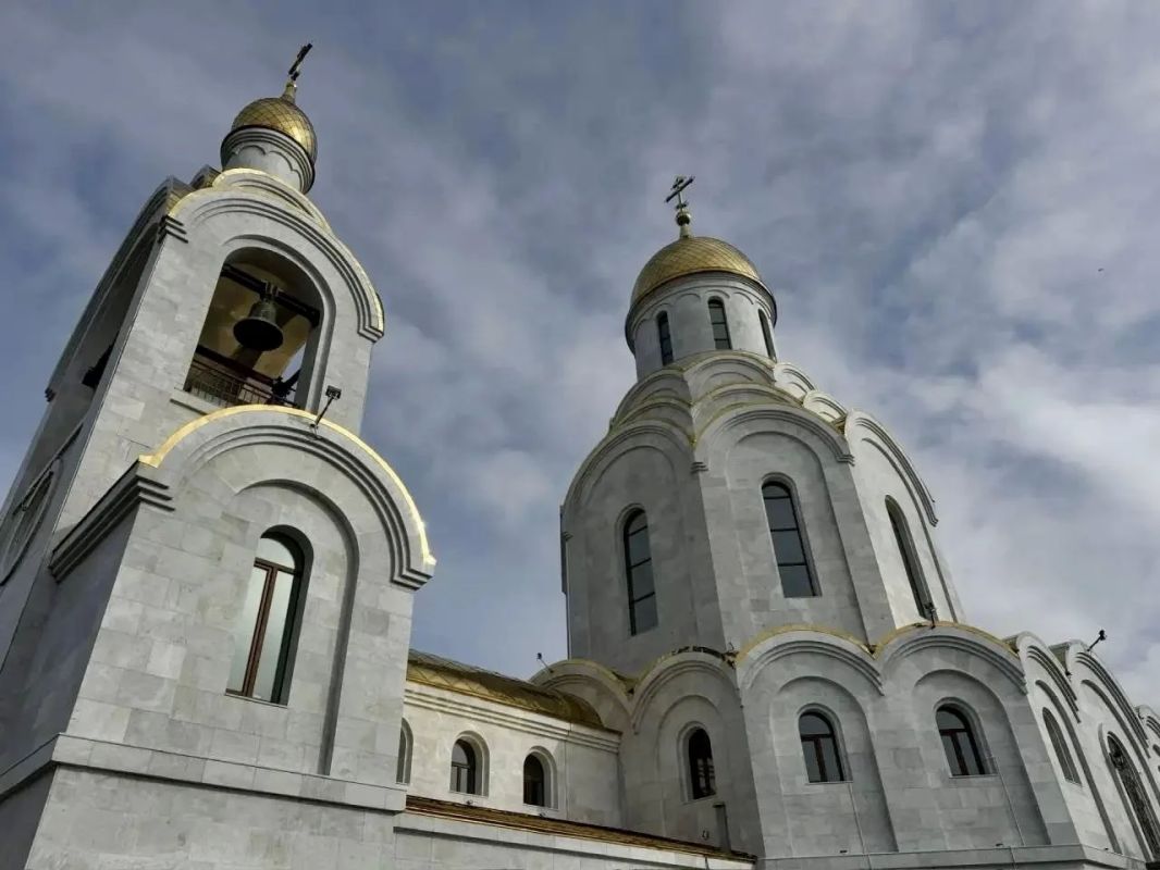 Память моряков и рыбаков, не вернувшихся из моря, почтили на Камчатке Память моряков и рыбаков, не вернувшихся из моря, почтили на Камчатке