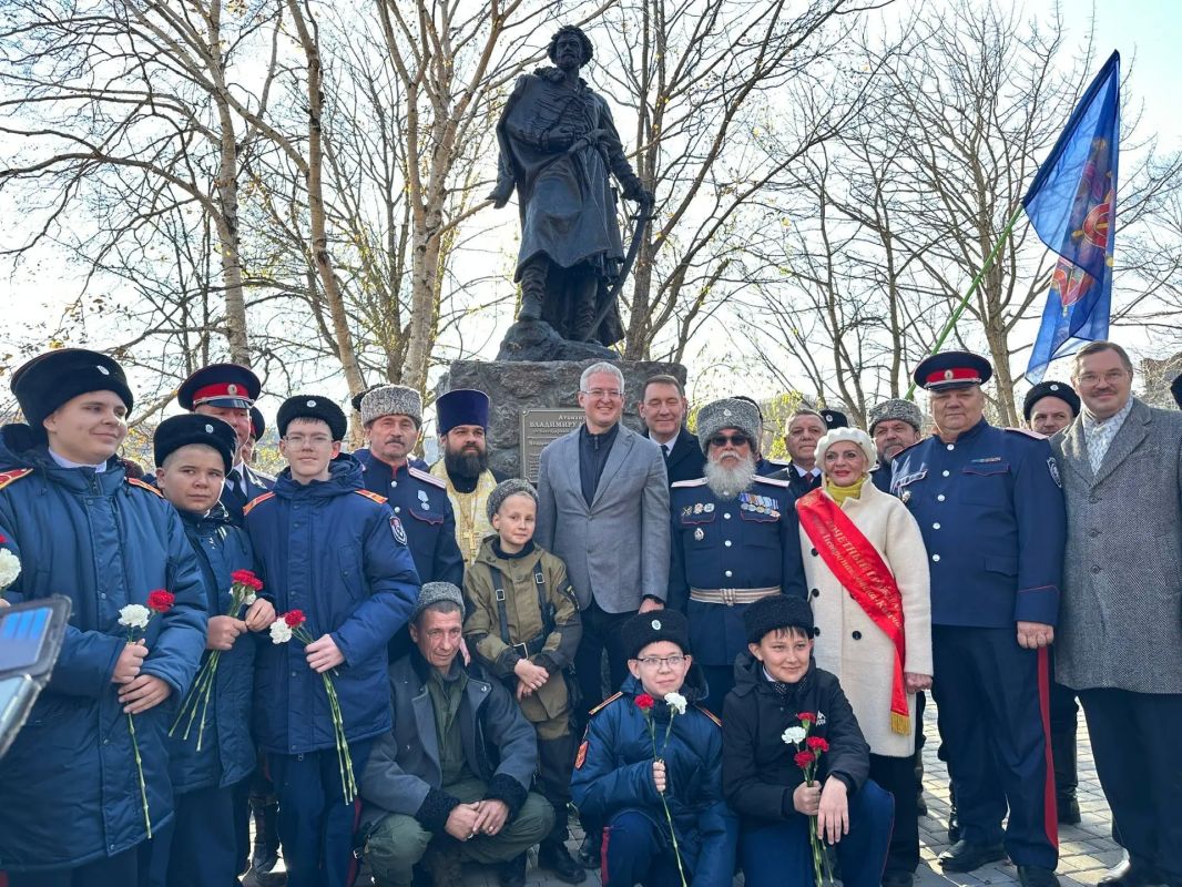 На Камчатке почтили память Владимира Атласова