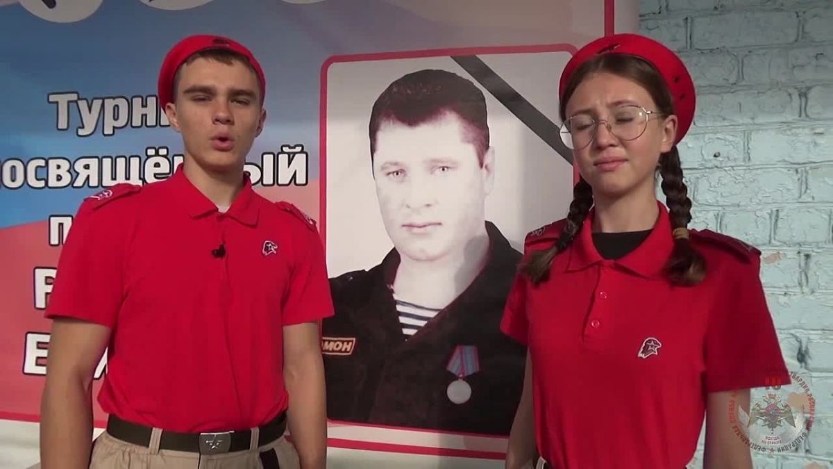 В очередном выпуске всероссийского ведомственного спецпроекта #ЯрасскажуВамОГерое ученики средней школы села Малета Петровск-Забайкальского округа Забайкальского края Тимур Ермаков и Василиса Иванова рассказали о подвиге...