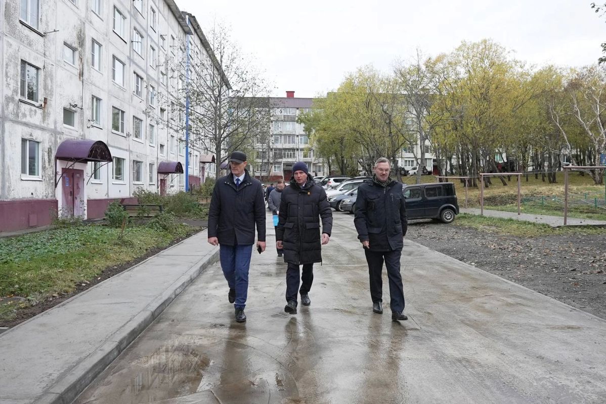 Депутаты проконтролировали объекты благоустройства в краевом центре Депутаты проконтролировали объекты благоустройства в краевом центре