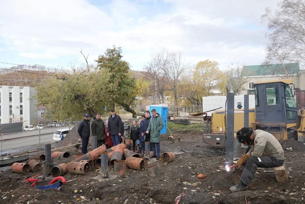 Депутаты проконтролировали объекты благоустройства в краевом центре Депутаты проконтролировали объекты благоустройства в краевом центре