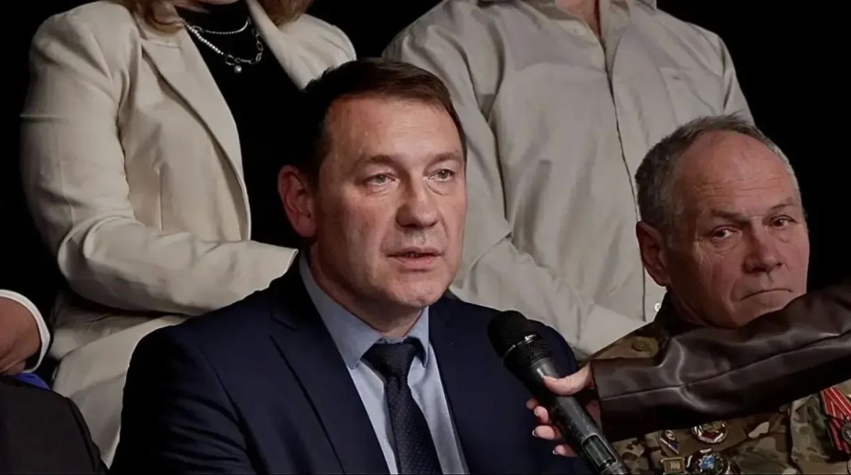 Состоялась очередная прямая линия губернатора Камчатского края Владимира Викторовича Солодова Состоялась очередная прямая линия губернатора Камчатского края Владимира Викторовича Солодова