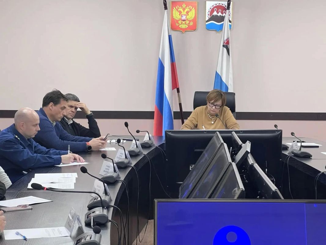 Спасать, а не ждать: на Камчатке создадут команду помощи морским млекопитающим Спасать, а не ждать: на Камчатке создадут команду помощи морским млекопитающим