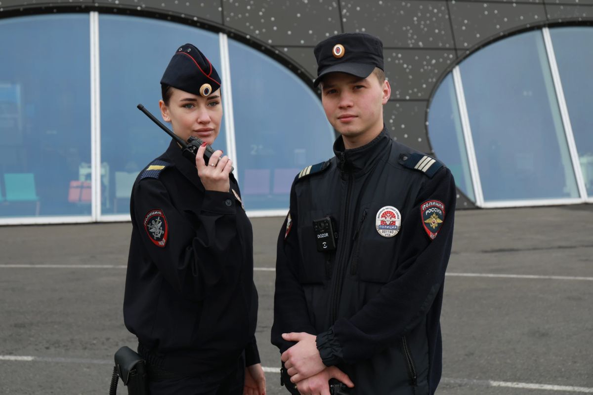 #ДоброеУтро!. Доброго пятничного утра желают подписчикам сотрудники Камчатского ЛО МВД России на транспорте! Желаем, чтобы этот день начался с хорошего настроения, добрых новостей и приятных встреч