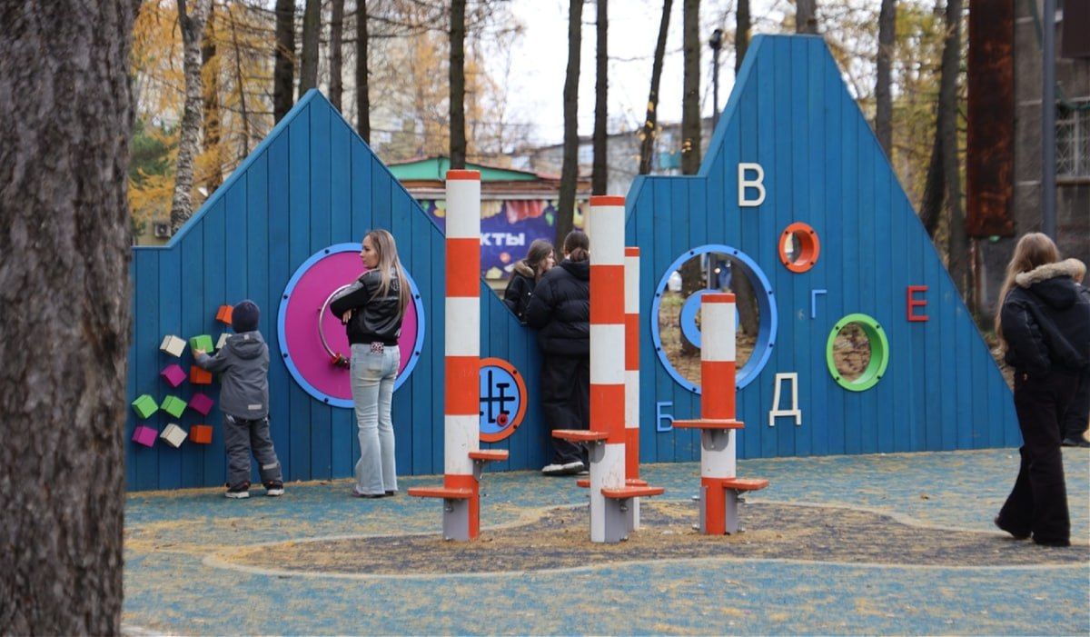 В Елизове подходит к концу первый этап обновления «Аллеи доблести и славы» В Елизове подходит к концу первый этап обновления «Аллеи доблести и славы»