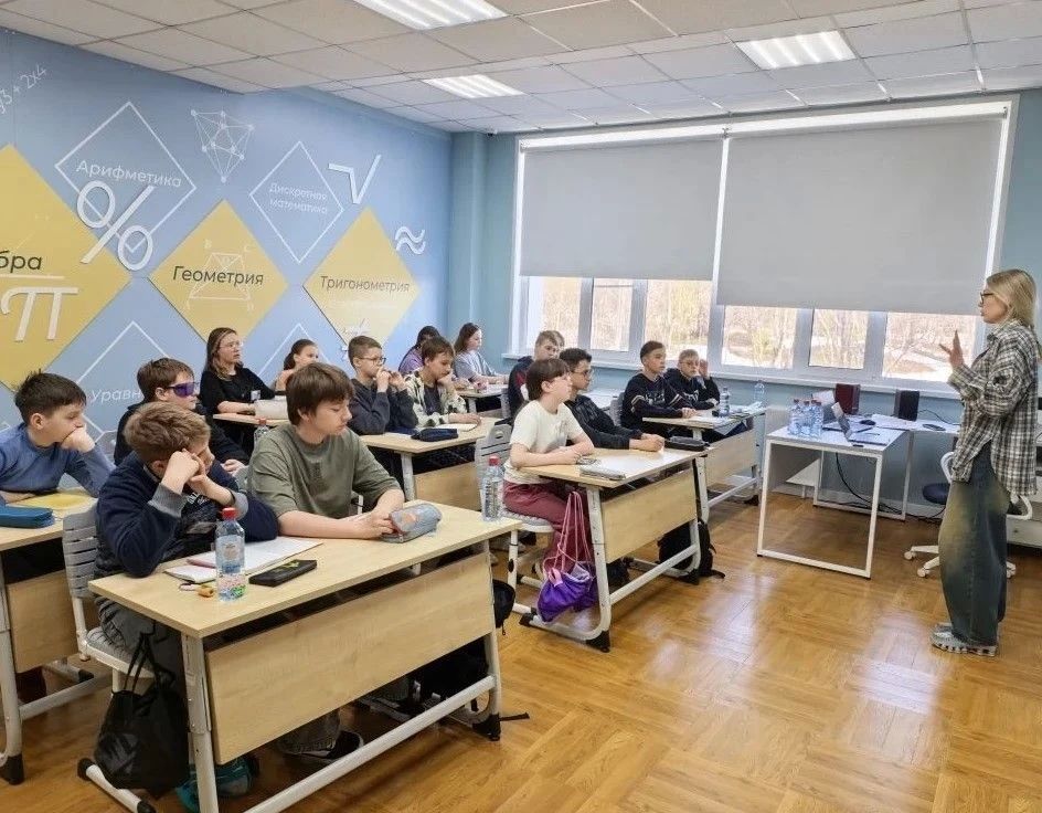 Во время осенних каникул на Камчатке отдохнут порядка 3,5 тысяч ребят Во время осенних каникул на Камчатке отдохнут порядка 3,5 тысяч ребят