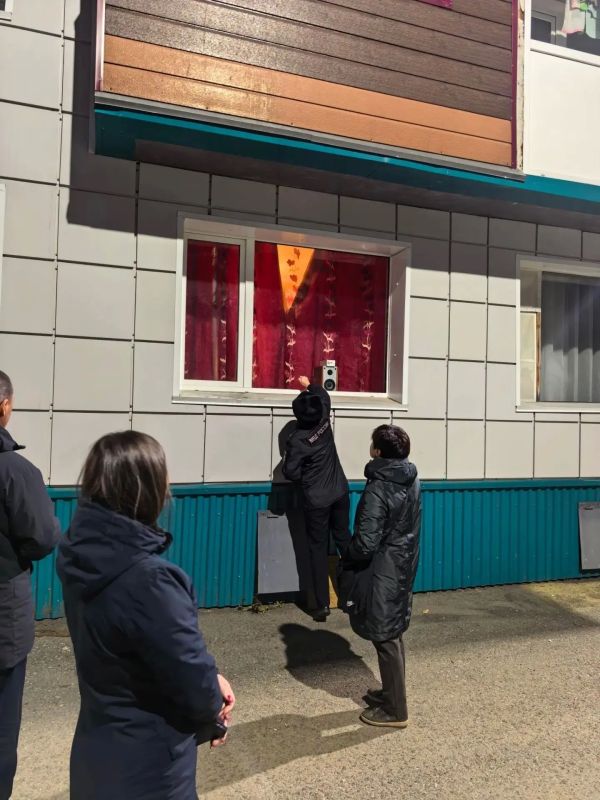В Петропавловске-Камчатском прошли вечерние рейды по семьям с детьми В Петропавловске-Камчатском прошли вечерние рейды по семьям с детьми