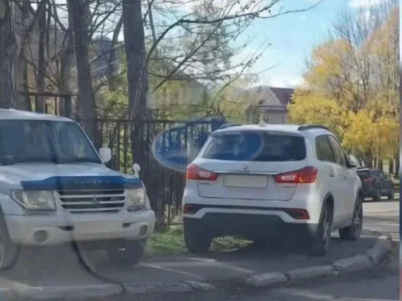 В Петропавловске оштрафовали нарушителей правил парковки